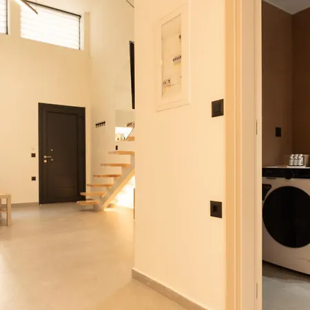 Ikaros Loft דירה *